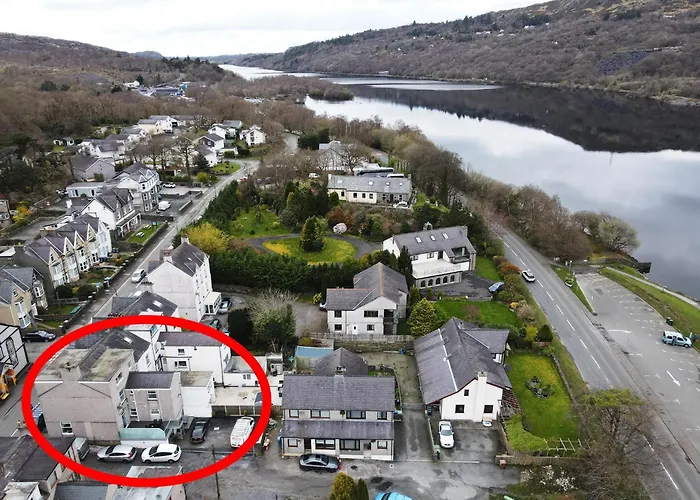 Lake View Townhouse